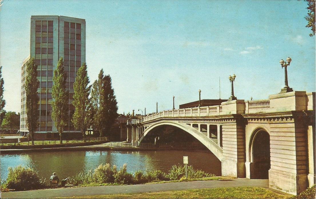 Reading, Reading Bridge