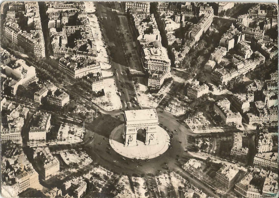 Paris_ Arc de Triomphe